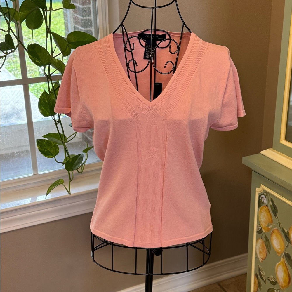Jones Wear Soft Pink V-Neck Short Sleeve Top